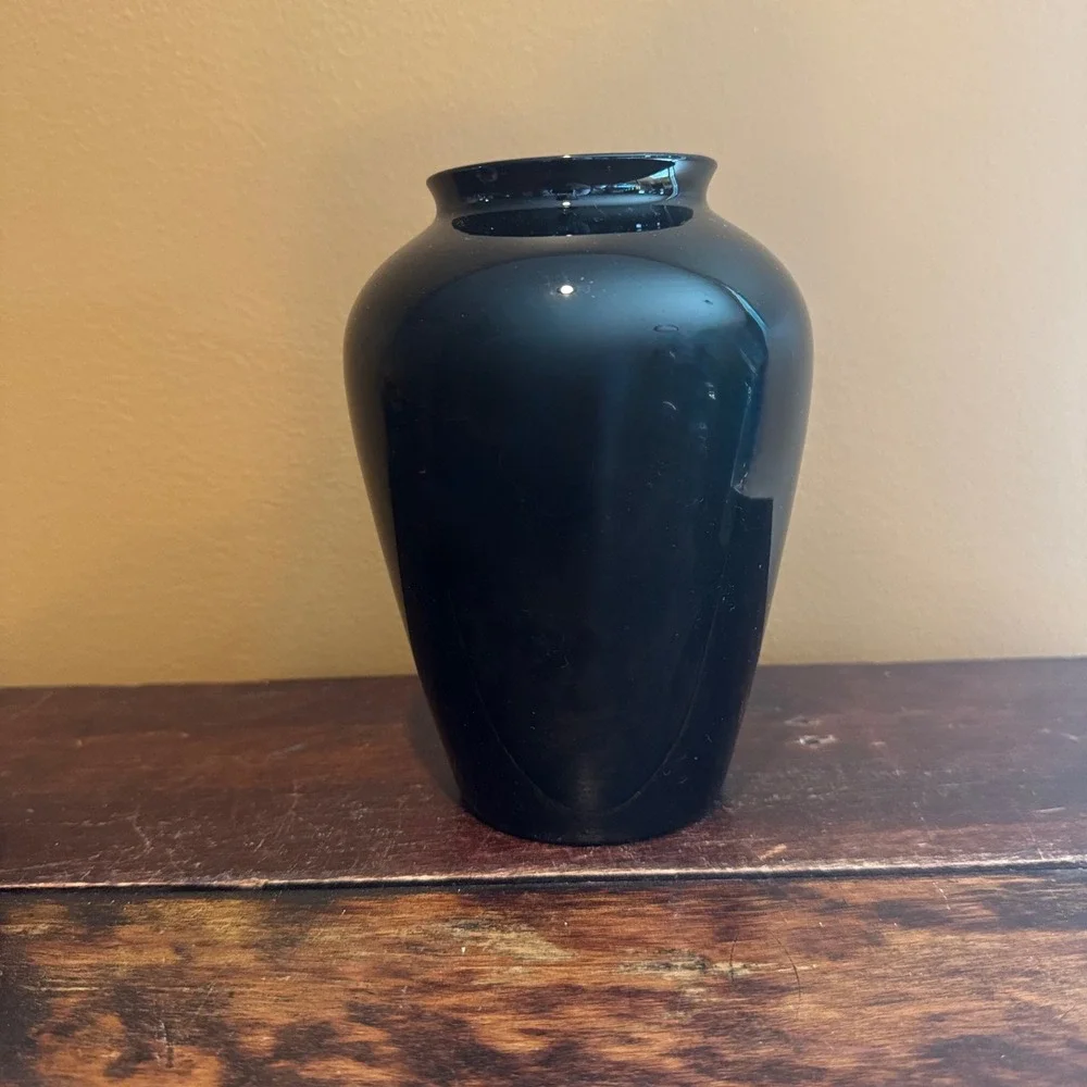 Glossy Black Vase Decor Home Decoration Modern‎ Art Elegant Display Piece